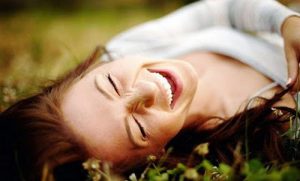 Las-carcajadas-son-analg-C3-A9sicos-naturales.