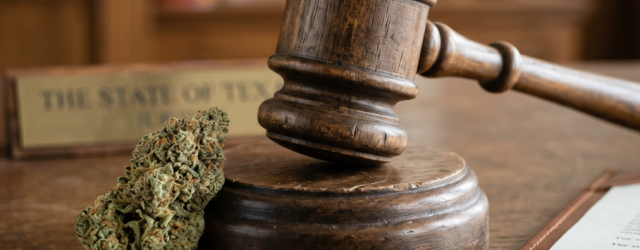 Juez Frena Prohibición De Productos De Hierba En Texas Por Posible Inconstitucionalidad